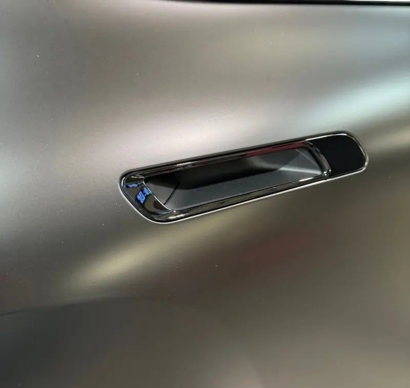 BMW iX 무광 PPF 시공 후